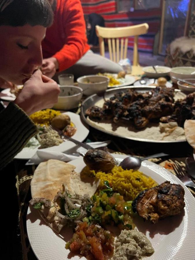 Bed and Breakfast Happy Bedouin House Petra Al Hayy Exterior foto